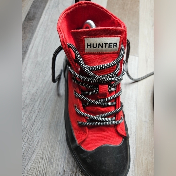 Hunter for Target Water Resistant Unisex Kids Sneakers Shoes Red + Black Size 3 - Picture 3 of 11